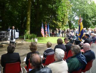 Revd David Messer giving an address